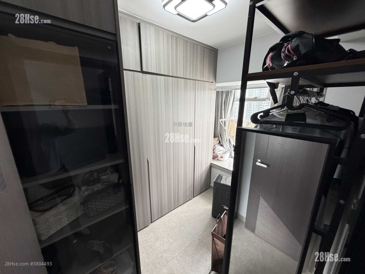 嘉湖山庄 售盘 3 房 , 1 浴室 544 平方尺