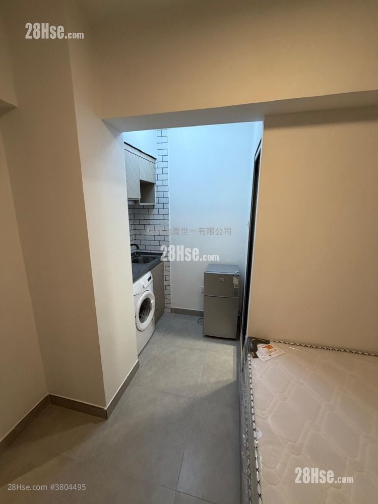 Wing Lee Building Rental Studio , 1 Bathroom 180 ft²