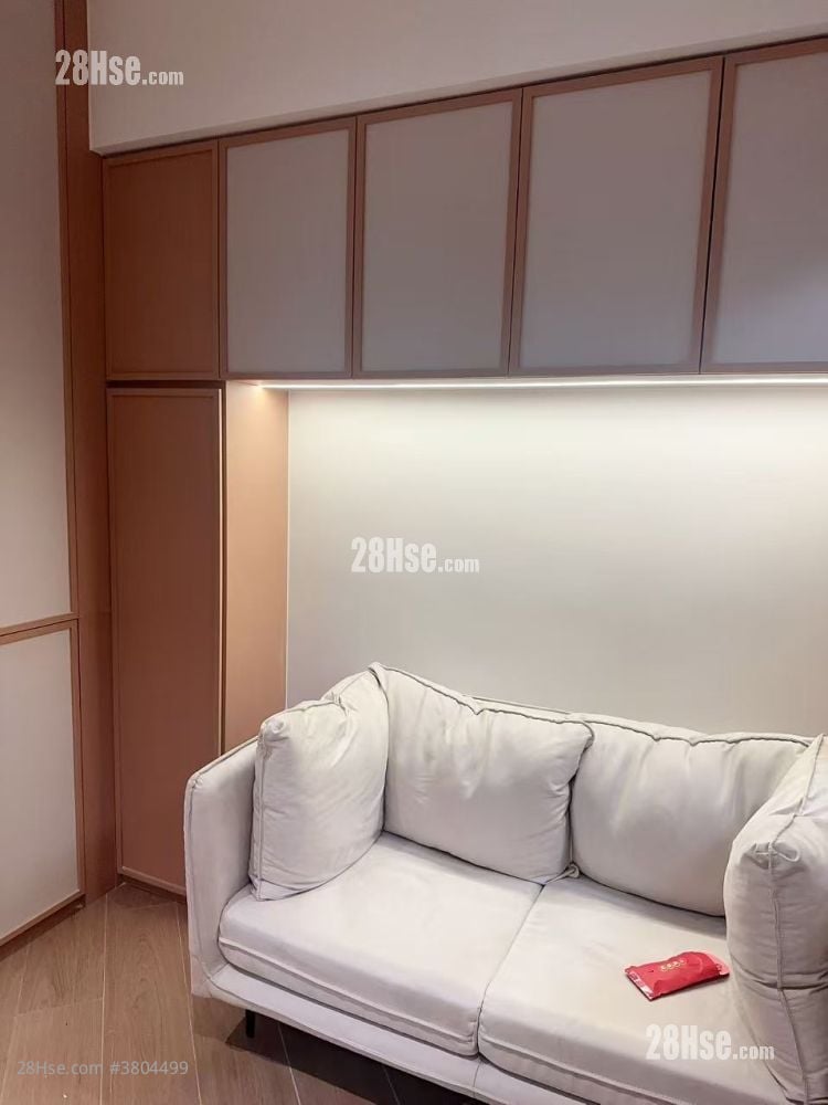 广亚大厦 租盘 2 房 320 平方尺