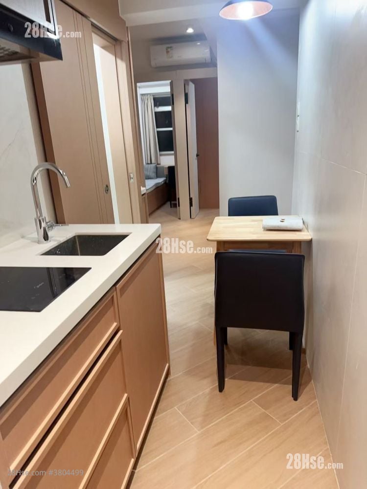 广亚大厦 租盘 2 房 320 平方尺