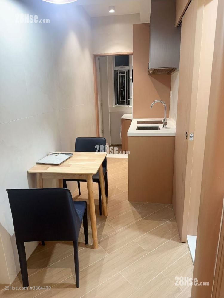 广亚大厦 租盘 2 房 320 平方尺