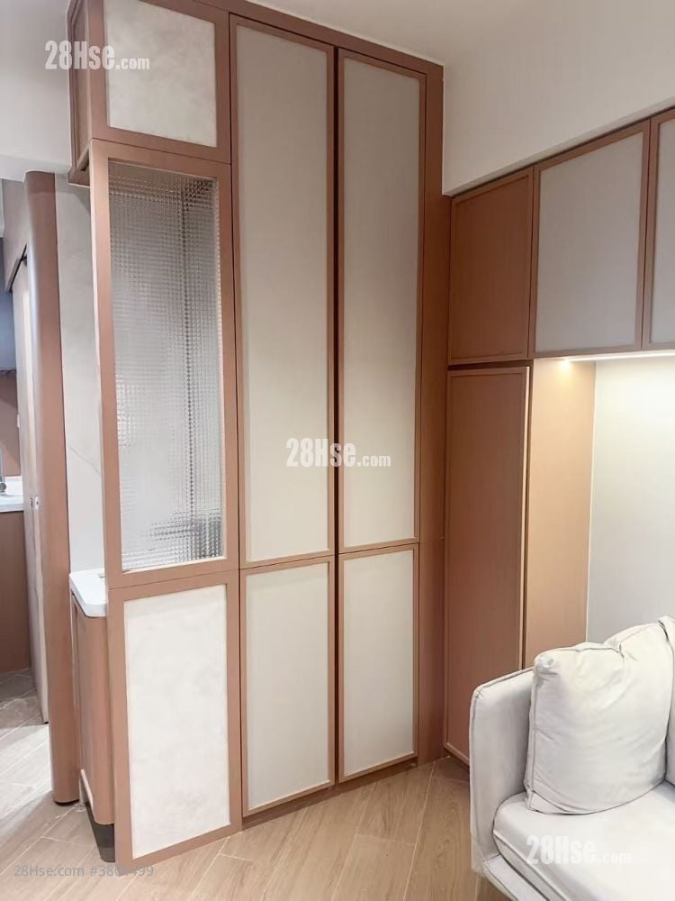 广亚大厦 租盘 2 房 320 平方尺