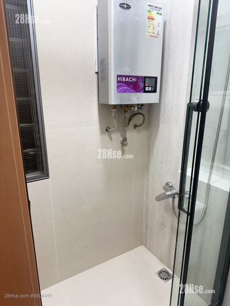 广亚大厦 租盘 2 房 320 平方尺