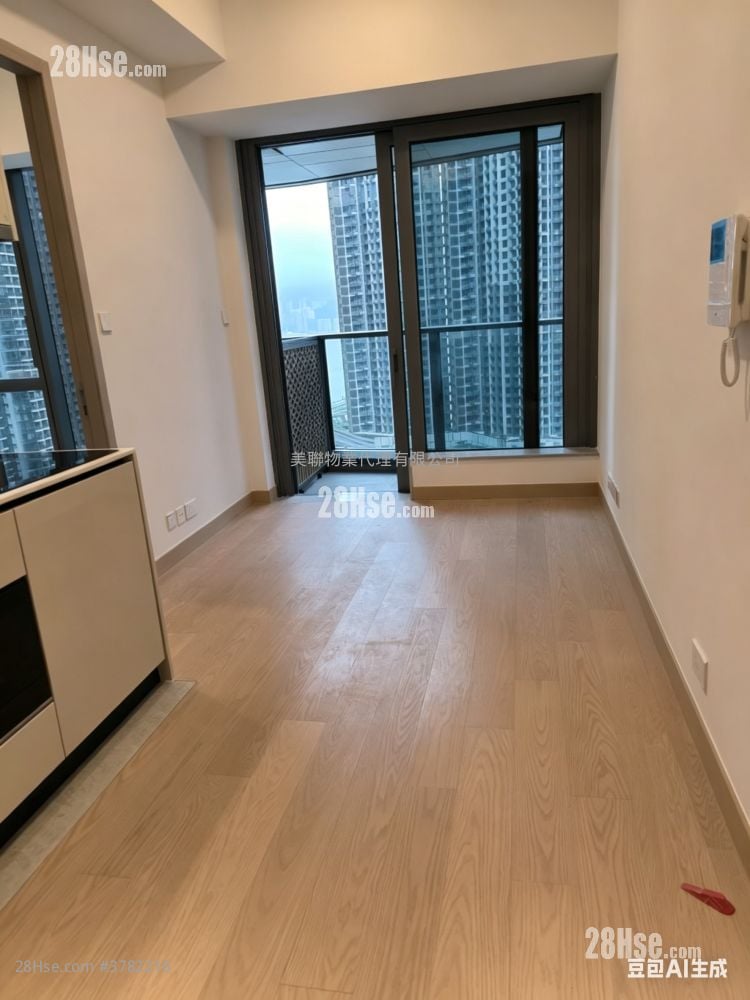 Park Seasons Rental 327 ft²