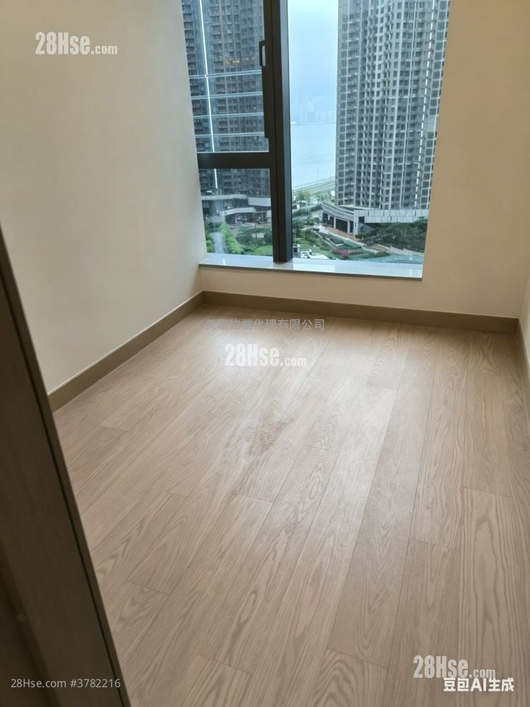 Park Seasons Rental 327 ft²