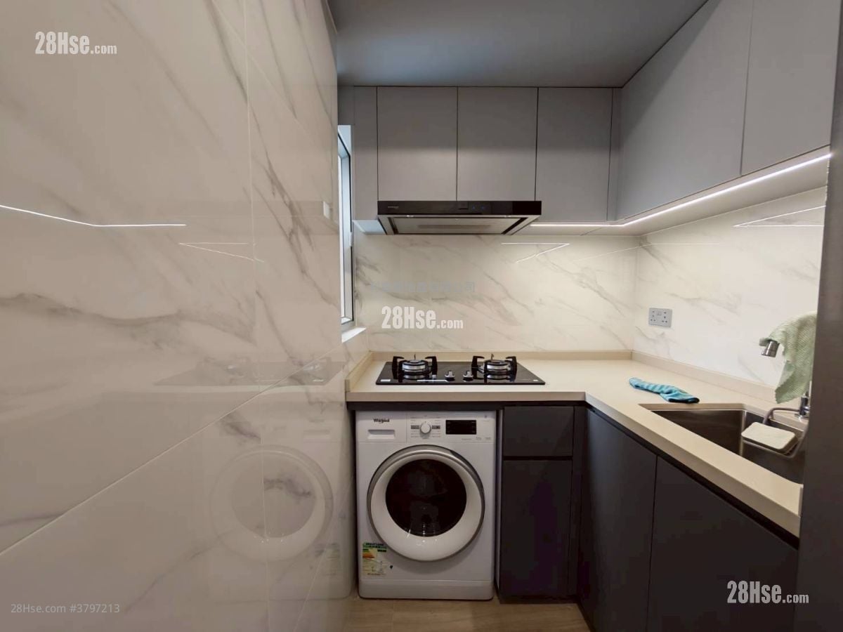 Tsing Yi Garden Rental 2 Bedrooms , 1 Bathroom 343 ft²