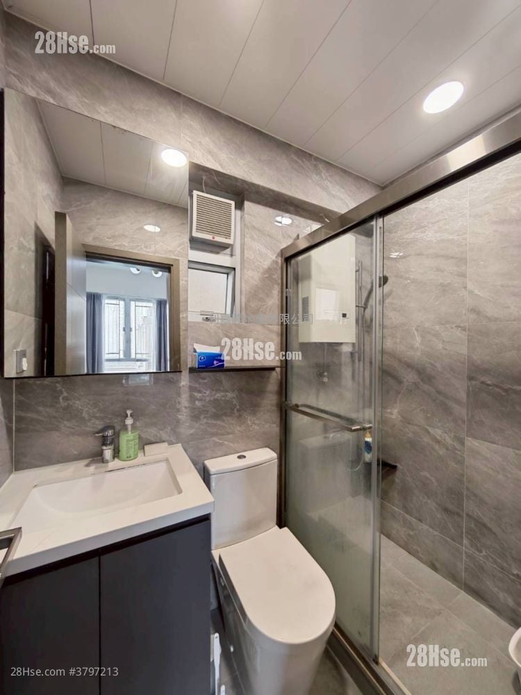 Tsing Yi Garden Rental 2 Bedrooms , 1 Bathroom 343 ft²