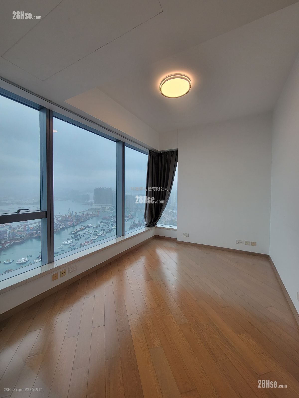 天玺 售盘 3 房 875 平方尺