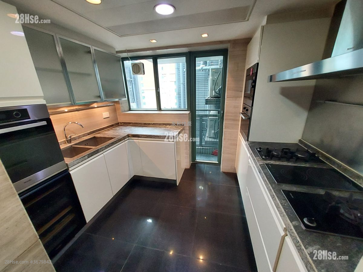 Meridian Hill Rental 4 Bedrooms , 3 Bathrooms 1,614 ft²