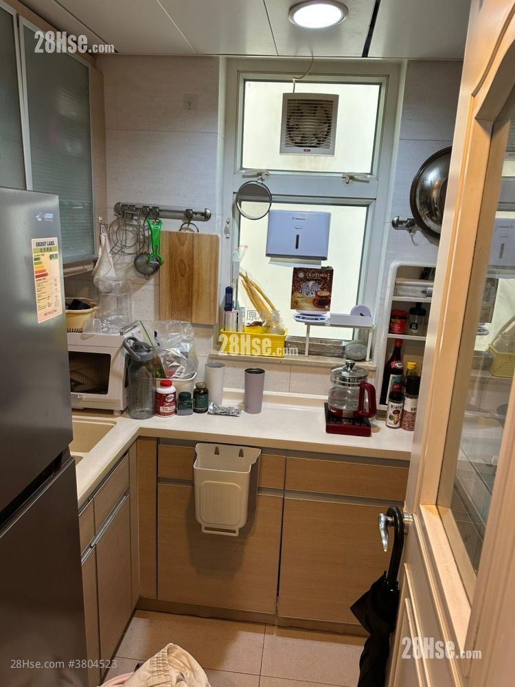 Central Park Towers Sell 2 Bedrooms , 1 Bathroom 494 ft²