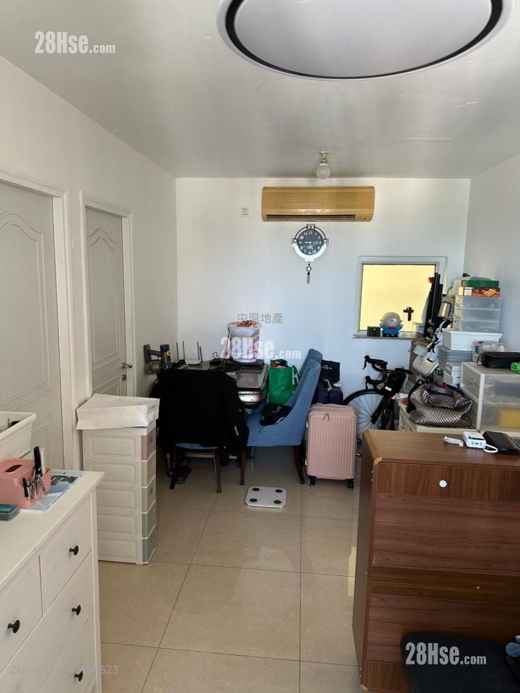 Central Park Towers Sell 2 Bedrooms , 1 Bathroom 494 ft²