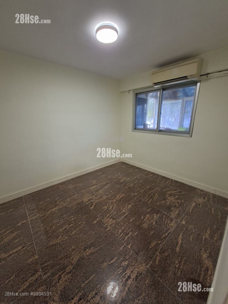 鈞樂新邨 租盤 4 房 , 1 浴室 650 平方呎