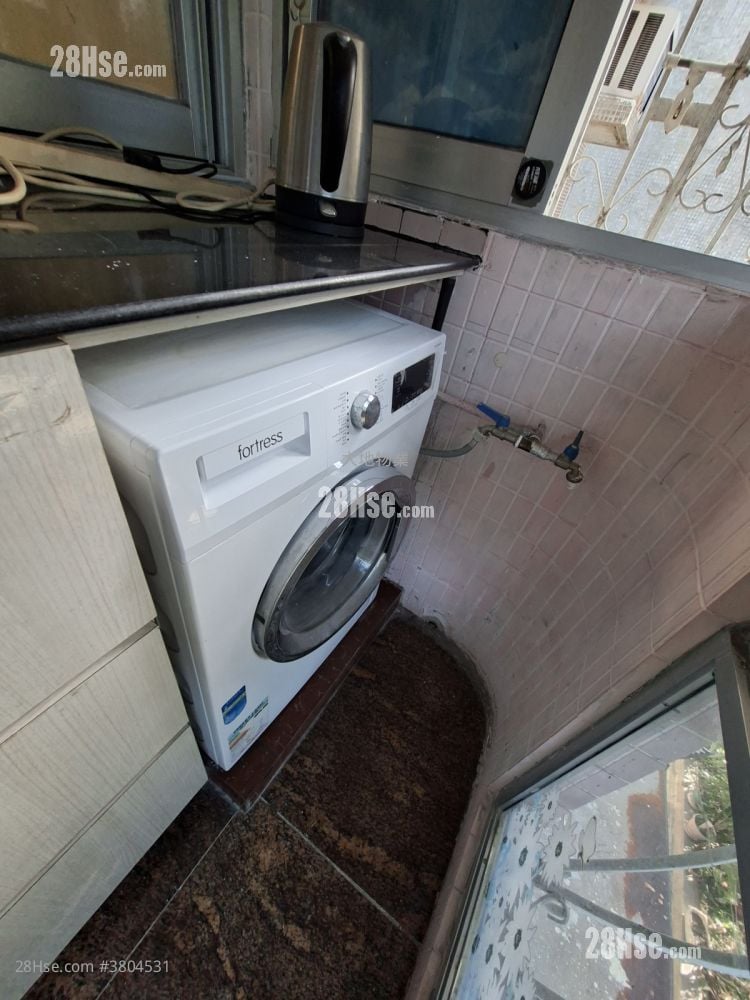 鈞樂新邨 租盤 4 房 , 1 浴室 650 平方呎