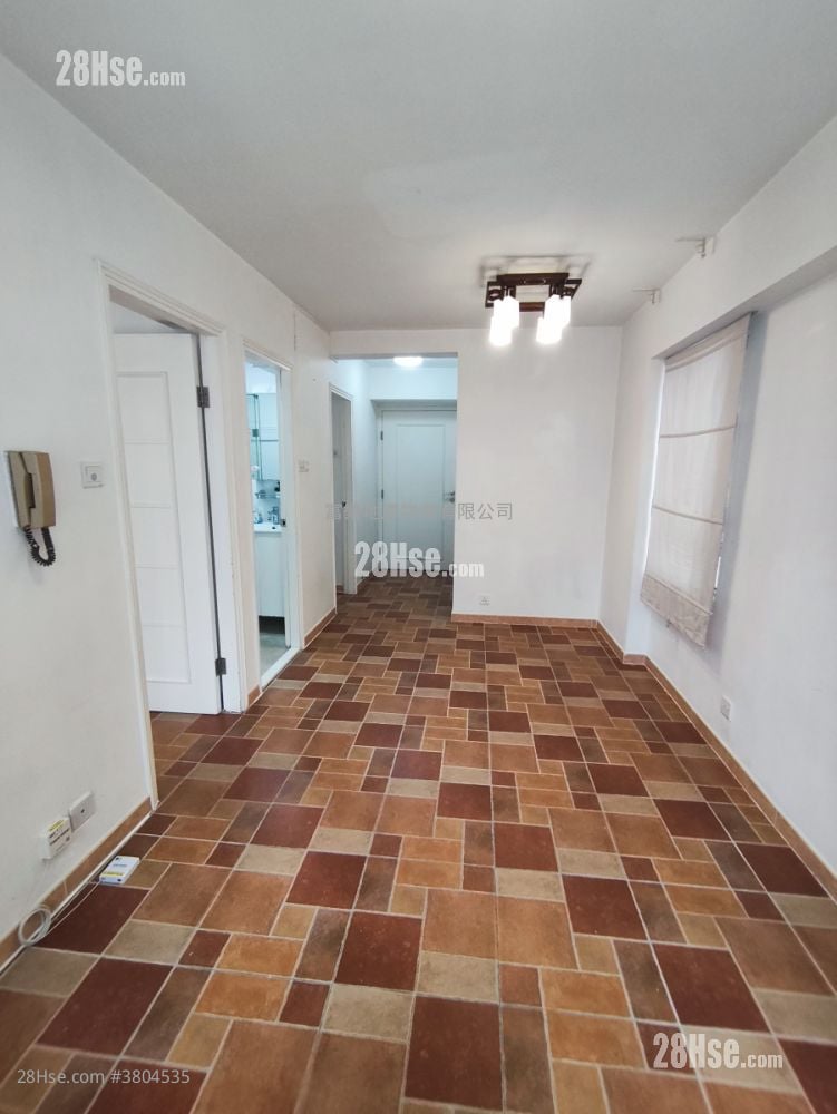 New Kwai Fong Gardens Rental 2 Bedrooms , 1 Bathroom 400 ft²
