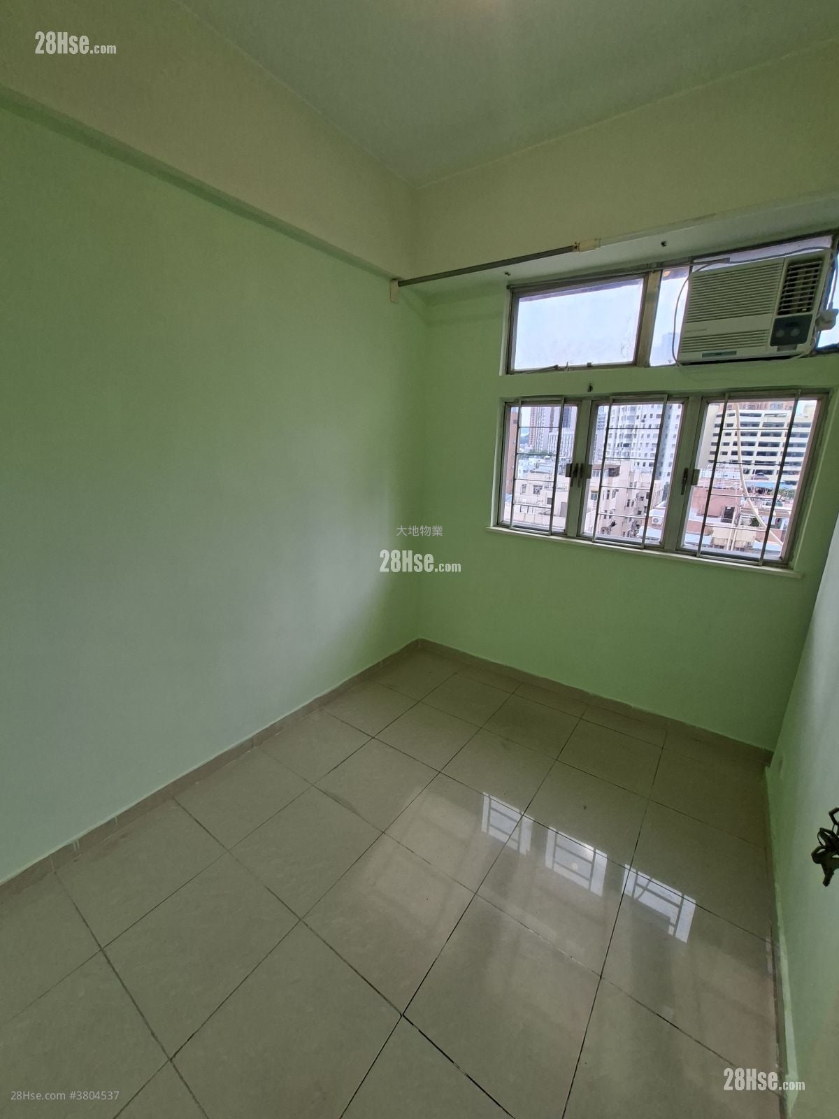 安基大厦 租盘 2 房 , 1 浴室 300 平方尺