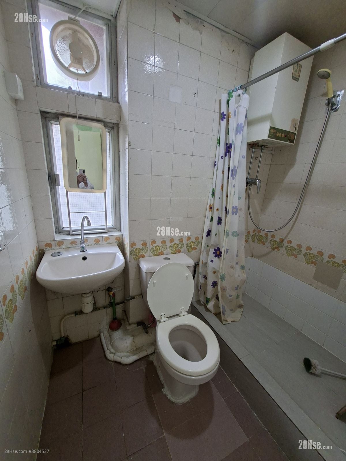 安基大厦 租盘 2 房 , 1 浴室 300 平方尺