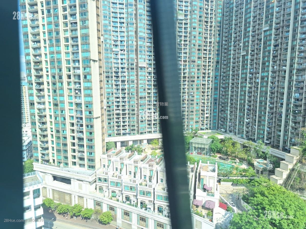 Sunview Garden Sell 3 Bedrooms , 3 Bathrooms 1,335 ft²