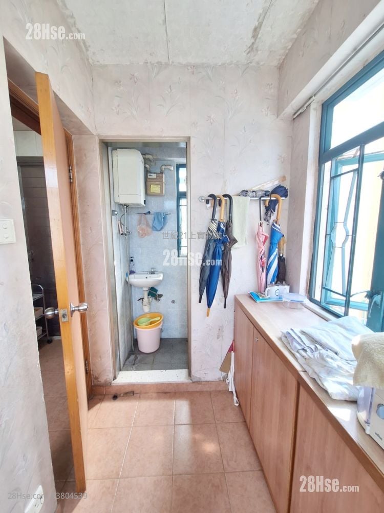 Sunview Garden Sell 3 Bedrooms , 3 Bathrooms 1,335 ft²