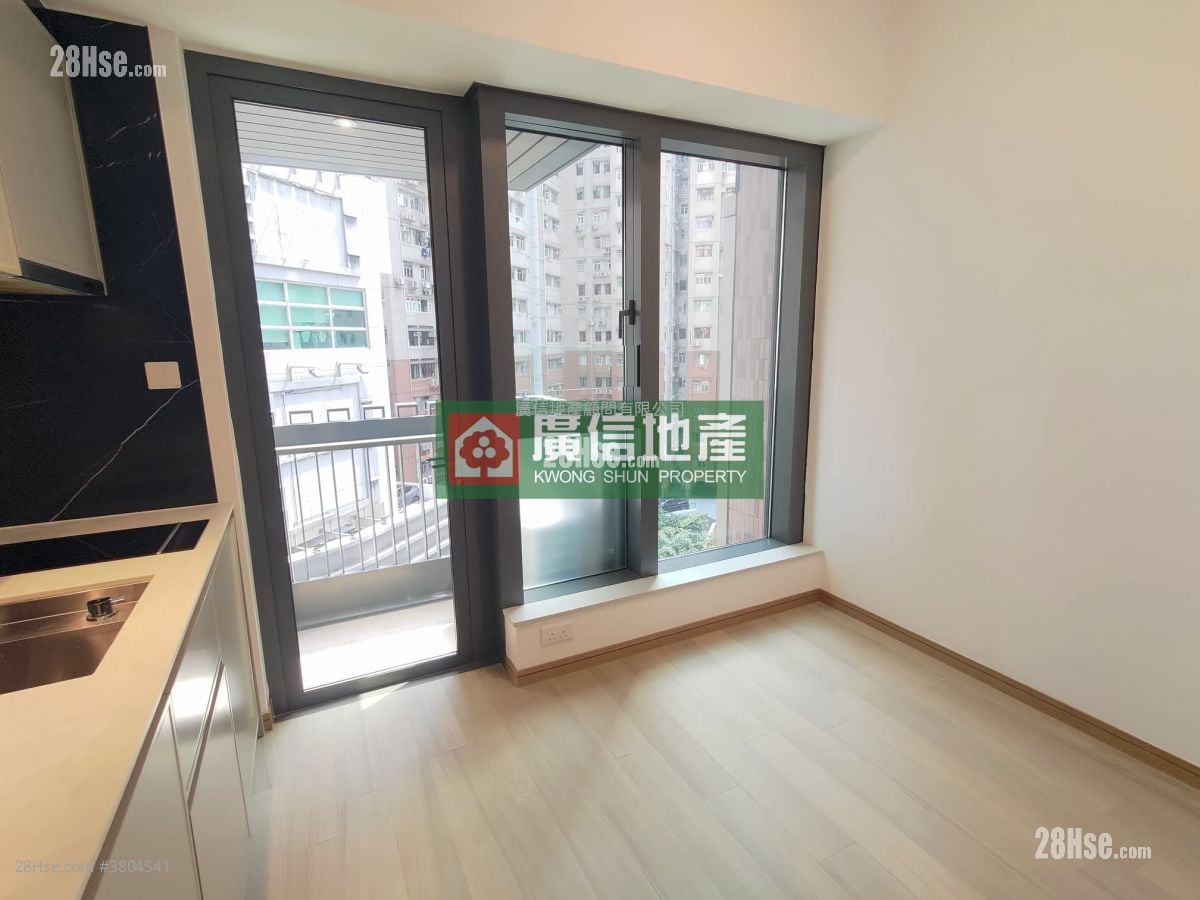 Uptify Sell Studio , 1 Bathroom 172 ft²