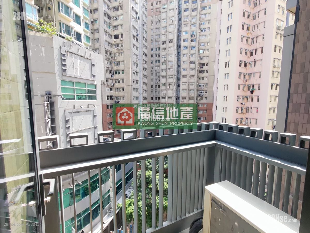 Uptify Sell Studio , 1 Bathroom 172 ft²