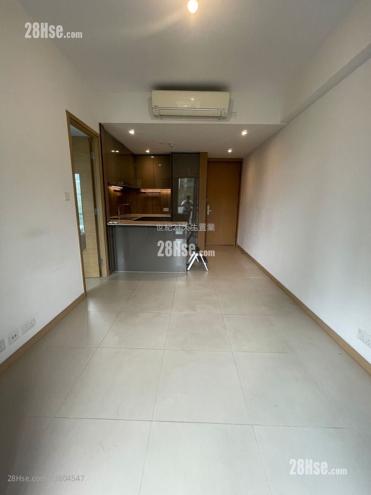 The Bloomsway Rental 382 ft²