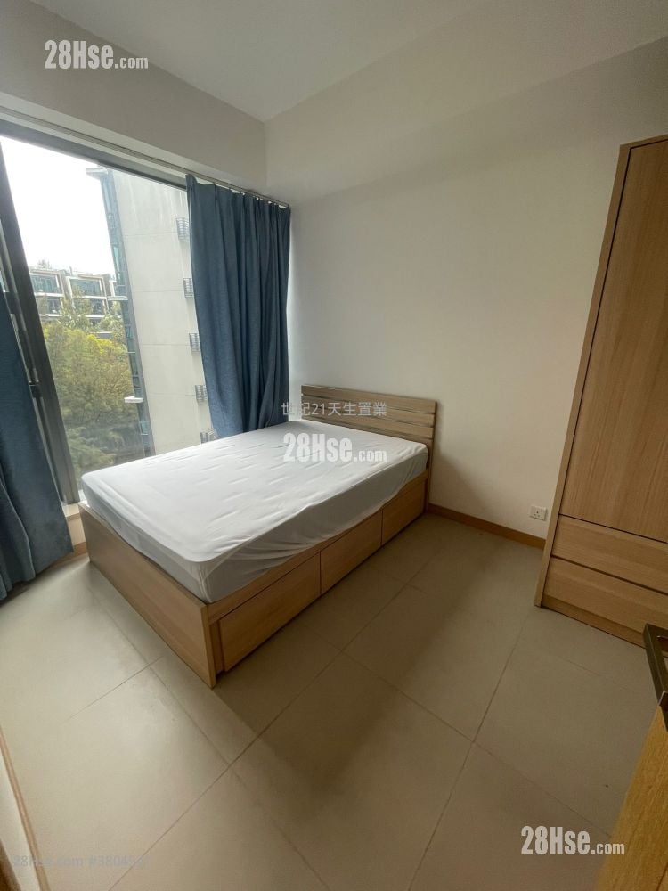 The Bloomsway Rental 382 ft²