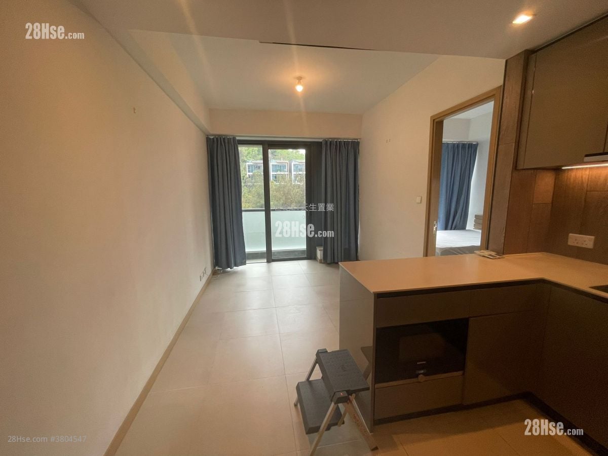 The Bloomsway Rental 382 ft²