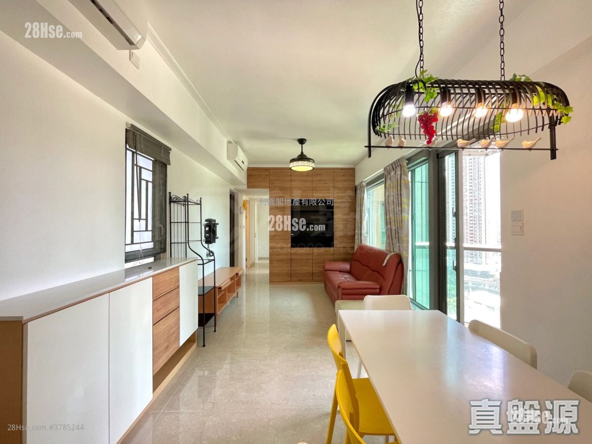 峻滢 租盘 3 房 , 2 浴室 746 平方尺