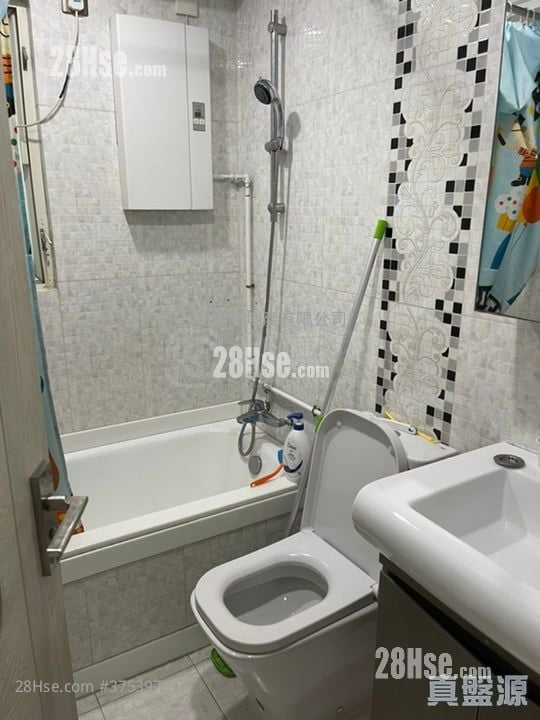 Kornville Sell 3 Bedrooms , 2 Bathrooms 604 ft²