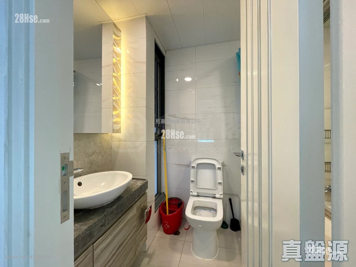 峻滢 租盘 3 房 , 2 浴室 746 平方尺