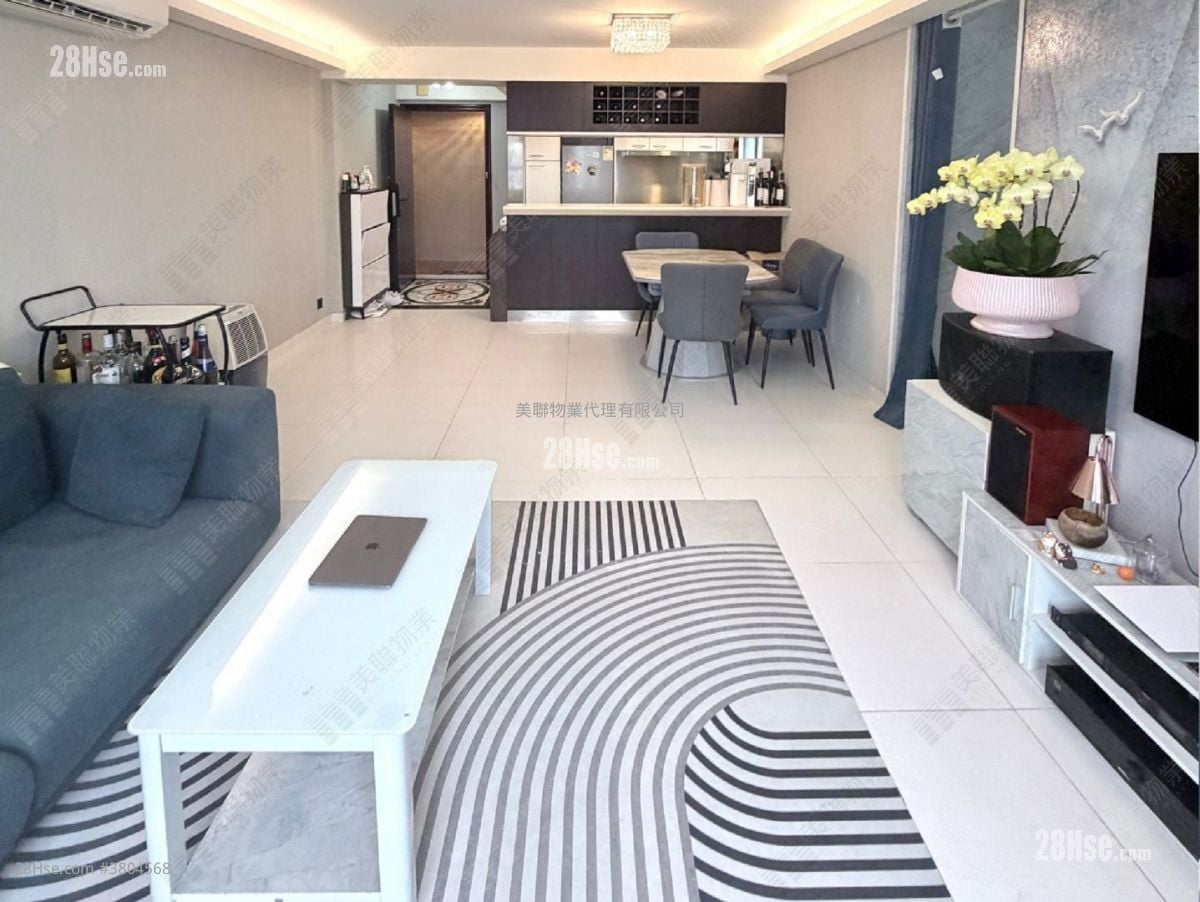 又一村花园 售盘 3 房 805 平方尺