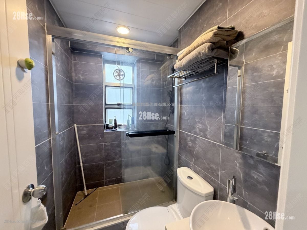 又一村花园 售盘 3 房 805 平方尺