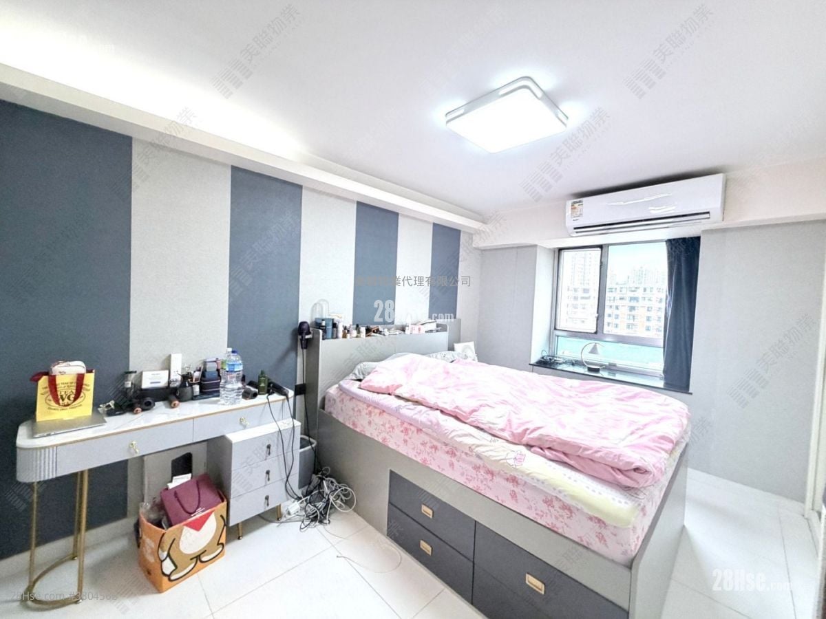 又一村花园 售盘 3 房 805 平方尺