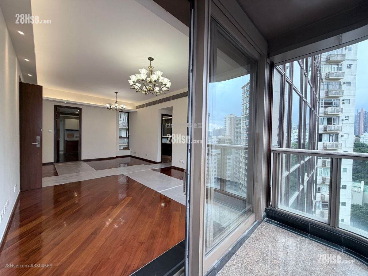 8 Chun Fai Terrace Sell 4 Bedrooms , 3 Bathrooms 1,542 ft²