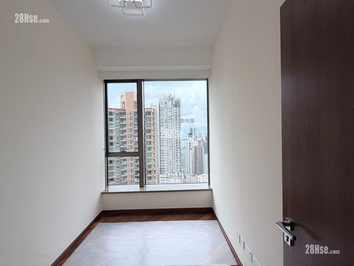 8 Chun Fai Terrace Sell 4 Bedrooms , 3 Bathrooms 1,542 ft²