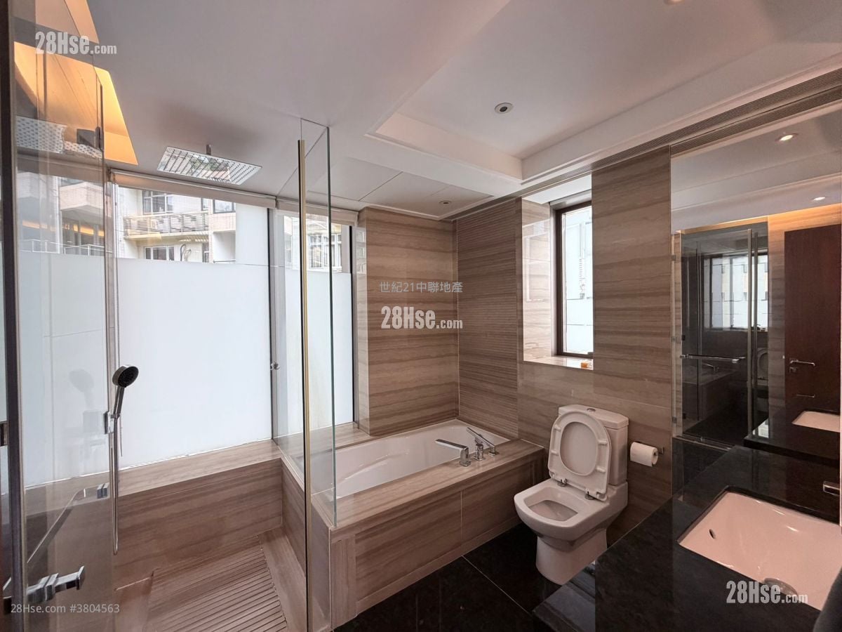 8 Chun Fai Terrace Sell 4 Bedrooms , 3 Bathrooms 1,542 ft²