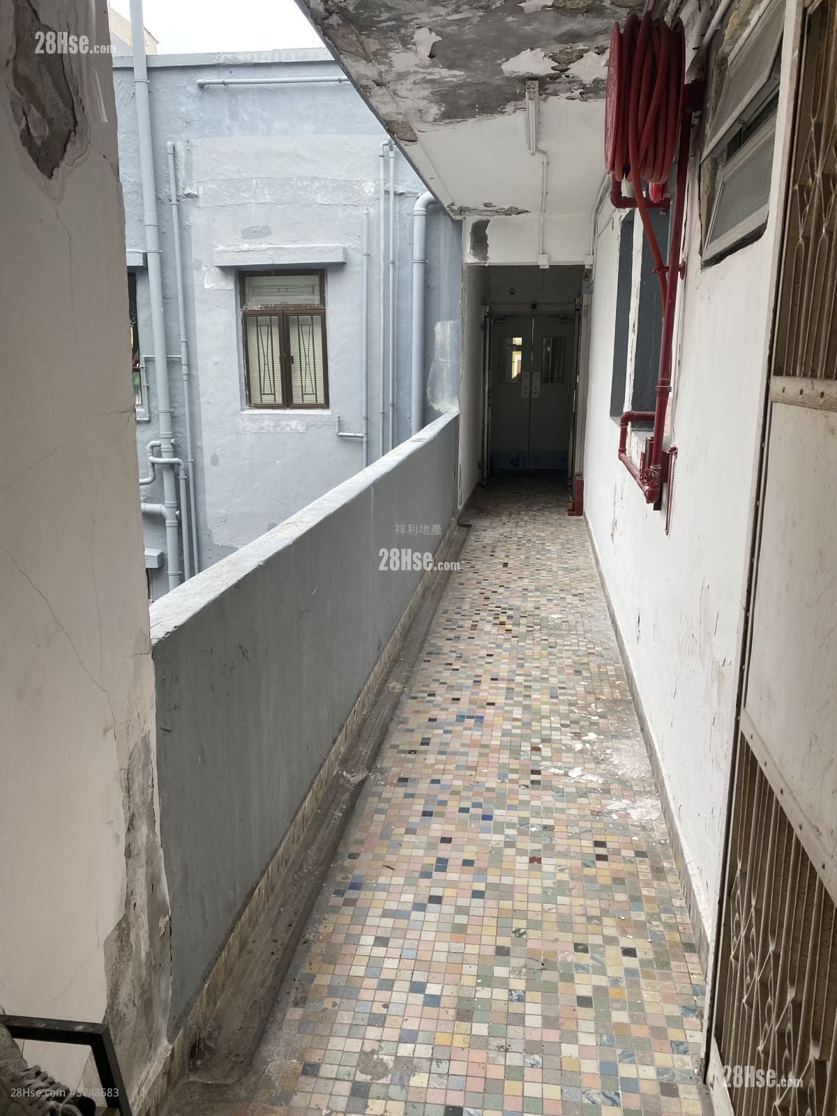 唐楼 售盘 5+ 房 662 平方尺