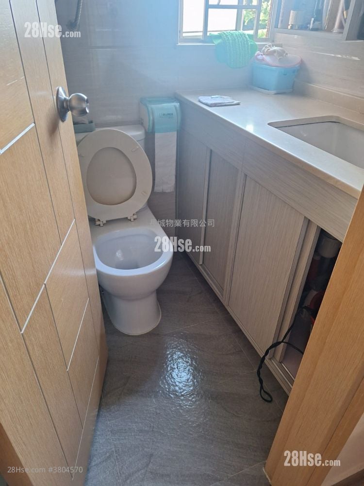 富欣花园 售盘 2 房 , 1 浴室 484 平方尺