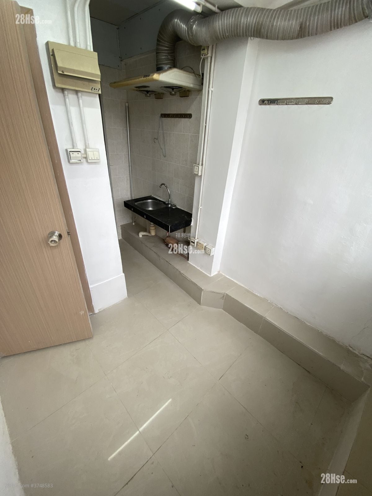 唐楼 售盘 5+ 房 662 平方尺