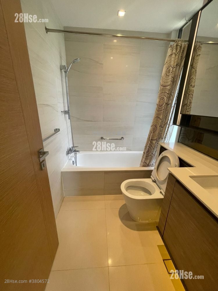 The Bloomsway Rental 3 Bedrooms , 2 Bathrooms 1,006 ft²