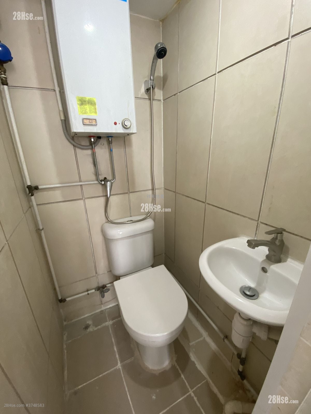 唐楼 售盘 5+ 房 662 平方尺