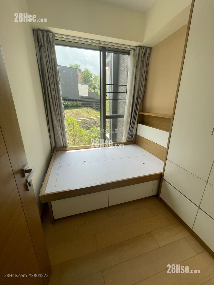 The Bloomsway Rental 3 Bedrooms , 2 Bathrooms 1,006 ft²