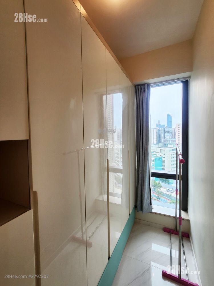 Mantin Heights Rental 3 Bedrooms , 1 Bathroom 689 ft²