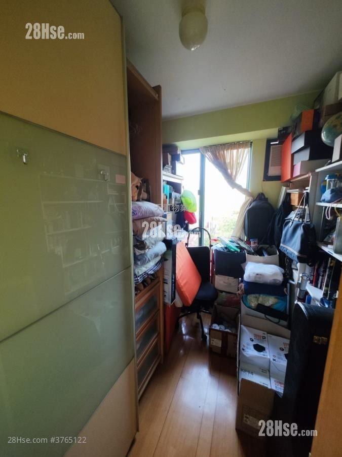 Recours La Serre Sell 3 Bedrooms , 3 Bathrooms 854 ft²