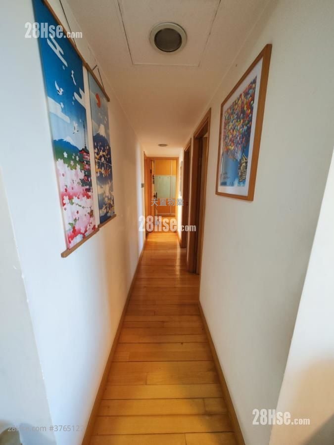 Recours La Serre Sell 3 Bedrooms , 3 Bathrooms 854 ft²