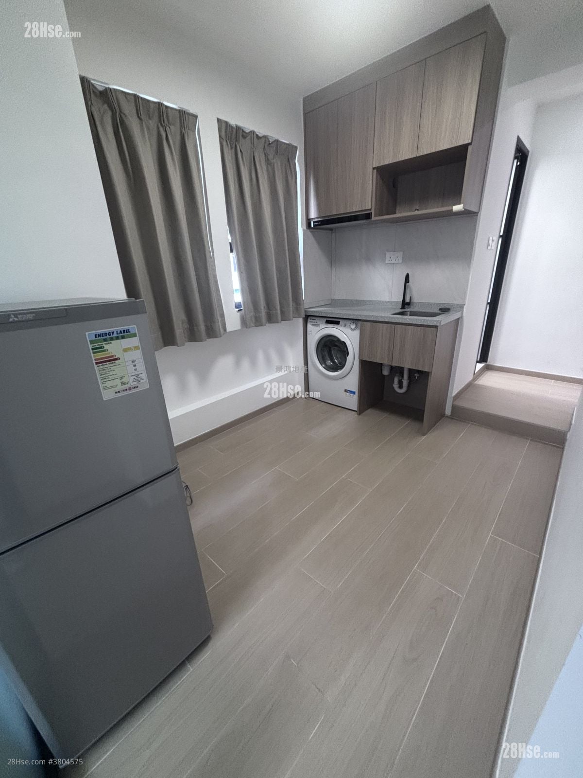 Man Ying Building Rental 1 Bedroom , 1 Bathroom 180 ft²