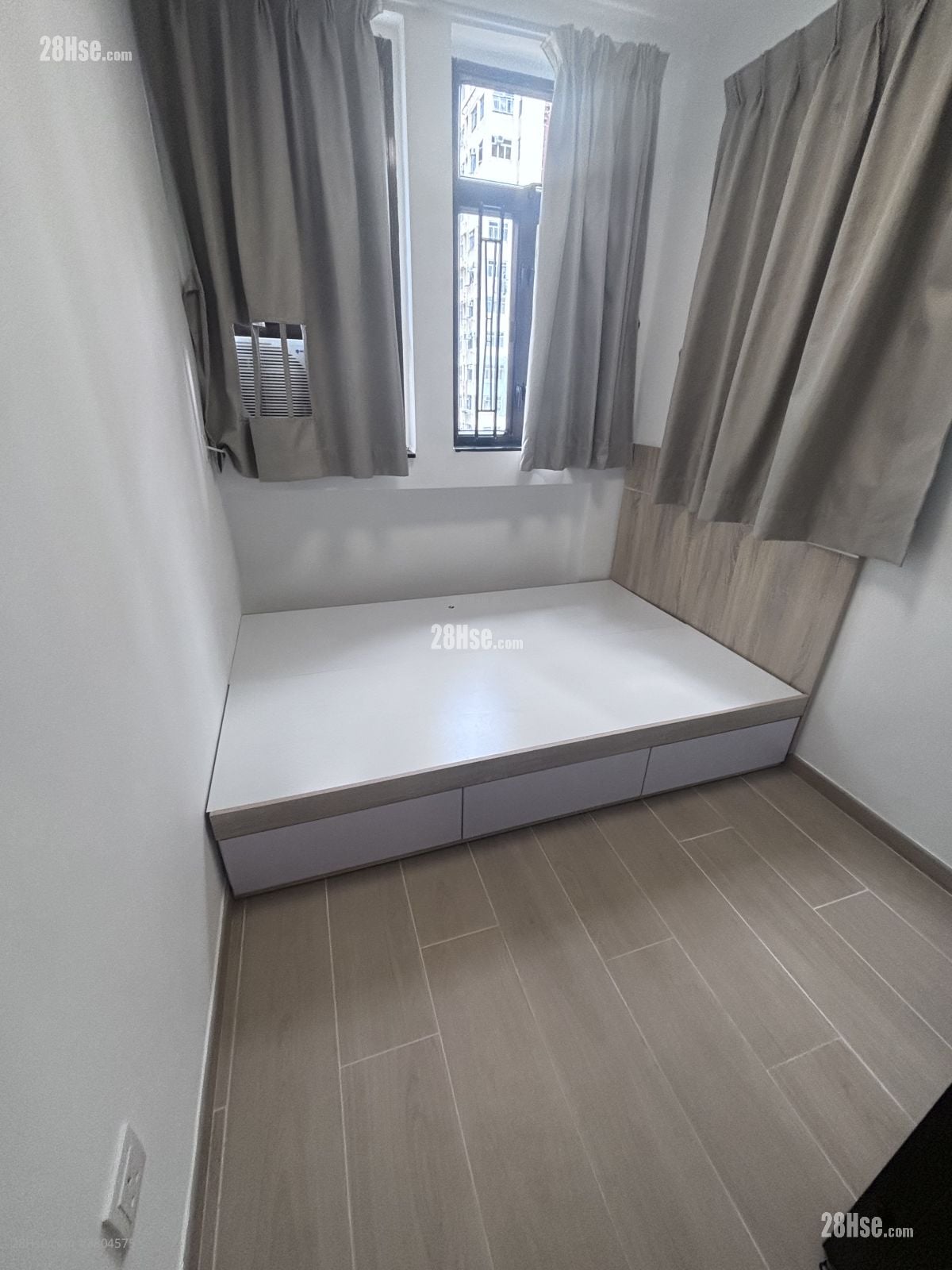 Man Ying Building Rental 1 Bedroom , 1 Bathroom 180 ft²