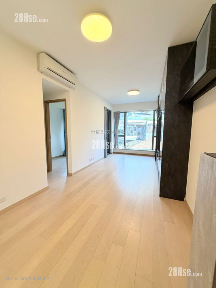 The Bloomsway Rental 2 Bedrooms , 1 Bathroom 609 ft²