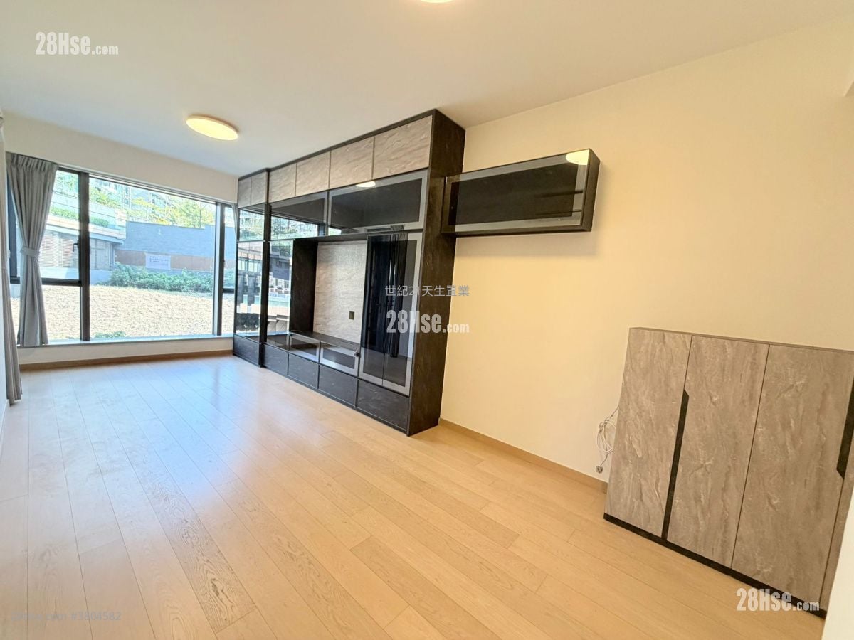 The Bloomsway Rental 2 Bedrooms , 1 Bathroom 609 ft²