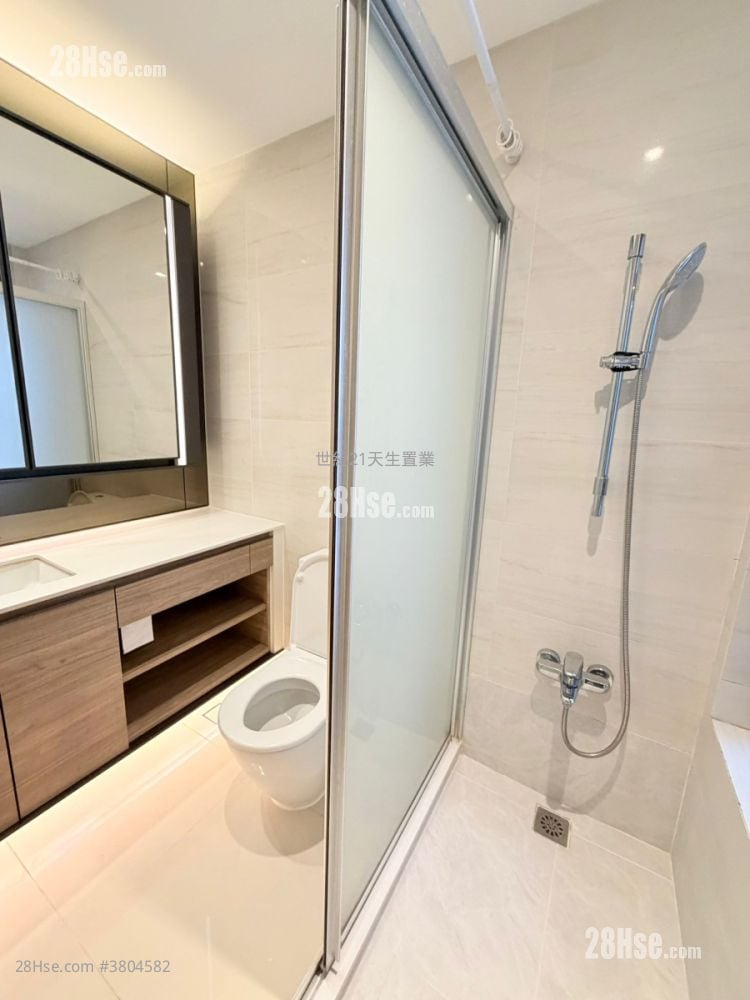 The Bloomsway Rental 2 Bedrooms , 1 Bathroom 609 ft²